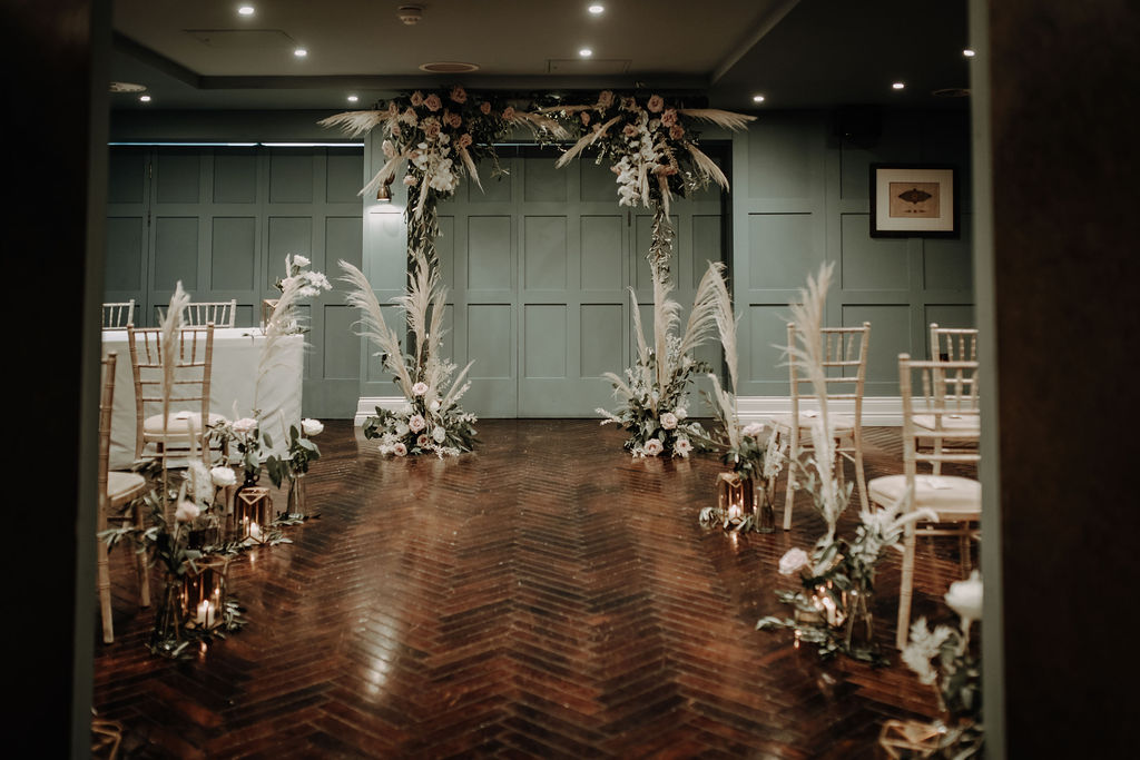 An Intimate City Wedding in Manchester (c) Gail Secker Photography (6)